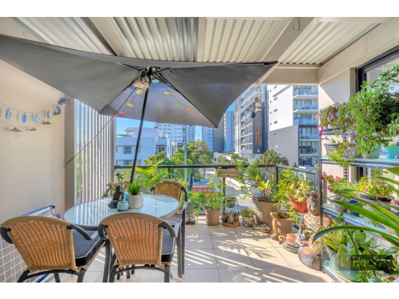 17/24-26 Parker Street, Labrador QLD 4215