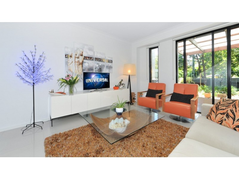 13/323 Bayview Street, Hollywell QLD 4216