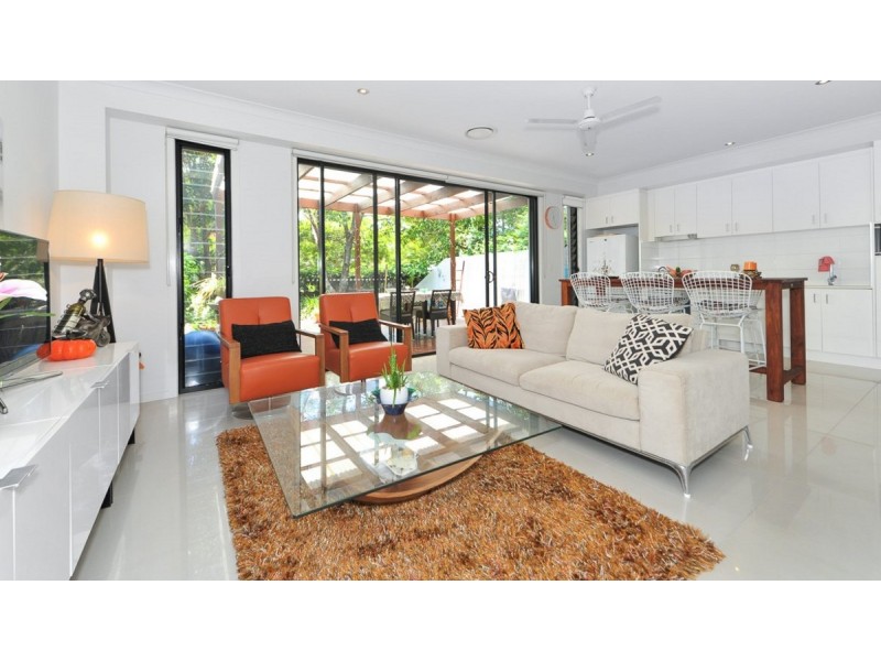 13/323 Bayview Street, Hollywell QLD 4216