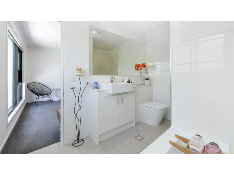 13/323 Bayview Street, Hollywell QLD 4216