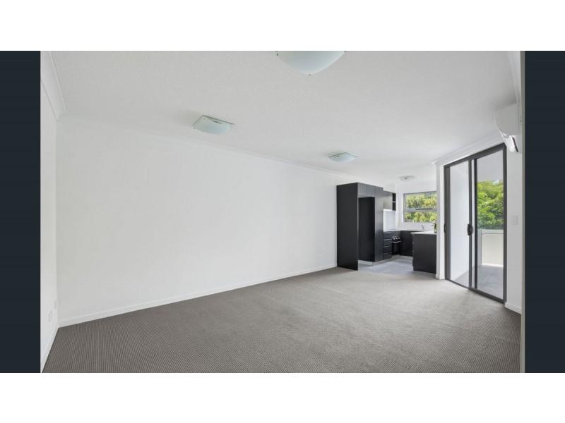 14/14-16 Proud Street, Labrador QLD 4215