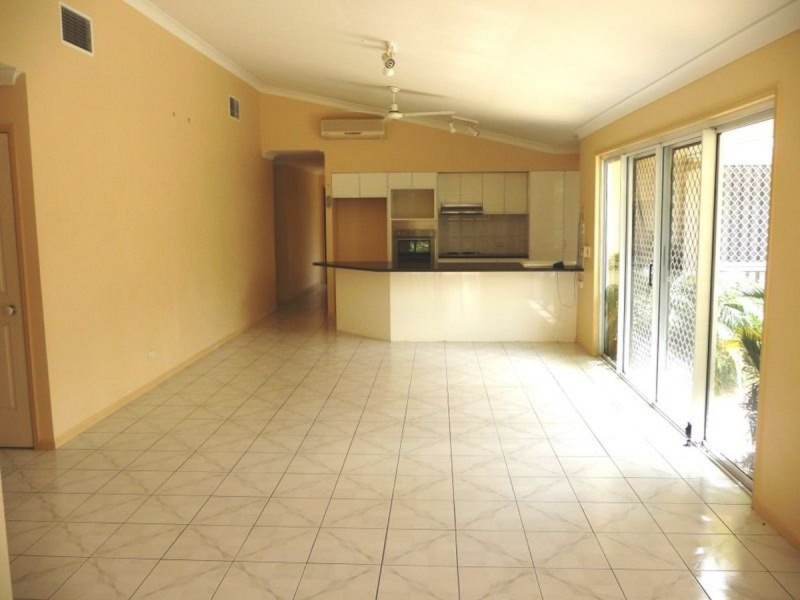 74 Arnold Palmer Drive, Parkwood QLD 4214