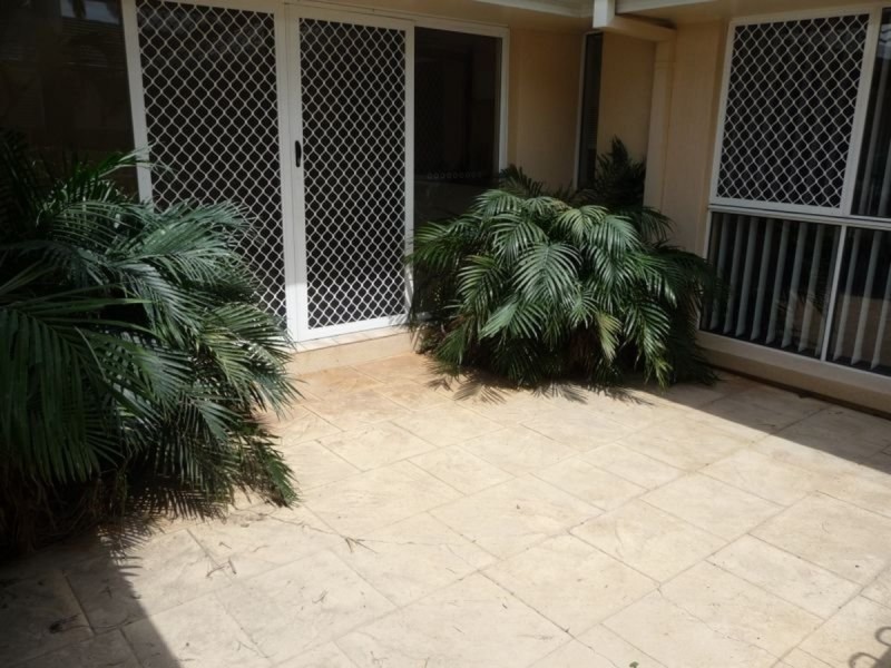 74 Arnold Palmer Drive, Parkwood QLD 4214