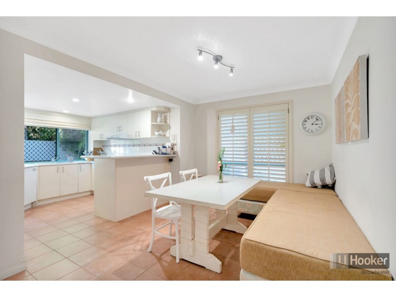 4/4 Gordon Street, Labrador QLD 4215