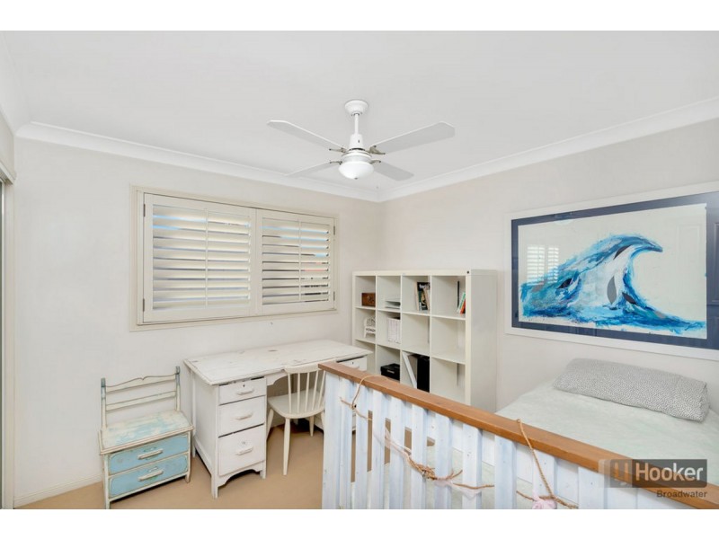 4/4 Gordon Street, Labrador QLD 4215