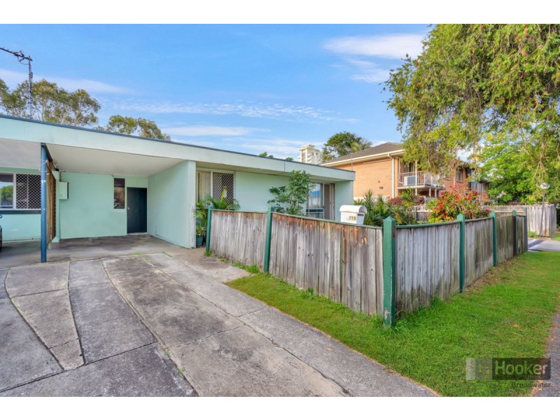 2/19 Robert Street, Labrador QLD 4215