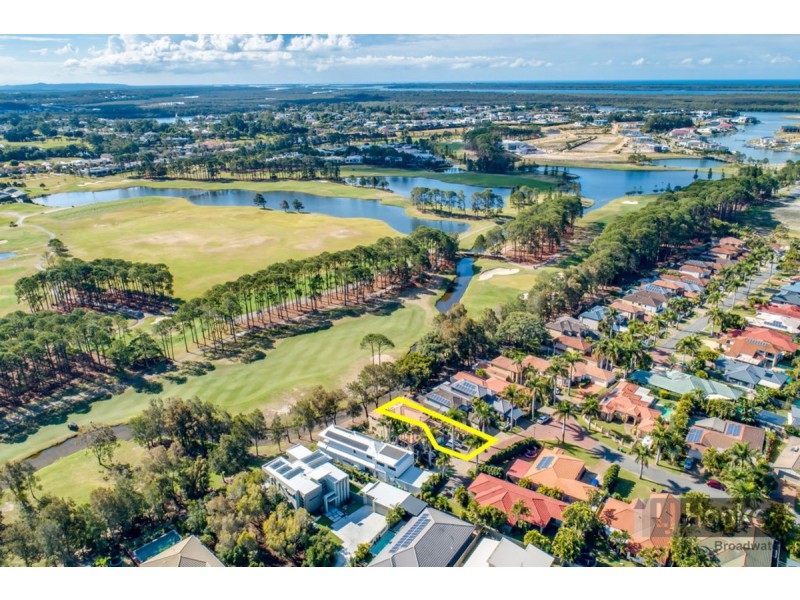 42 Shinnecock Close, Hope Island QLD 4212