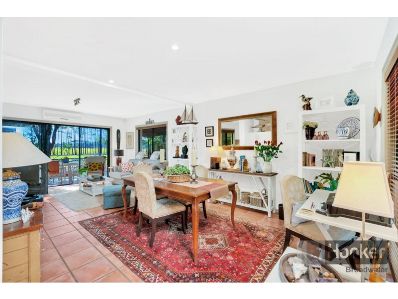 42 Shinnecock Close, Hope Island QLD 4212