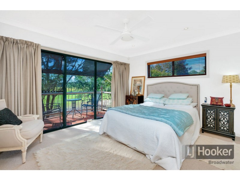 42 Shinnecock Close, Hope Island QLD 4212