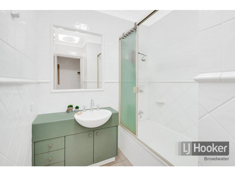 42 Shinnecock Close, Hope Island QLD 4212