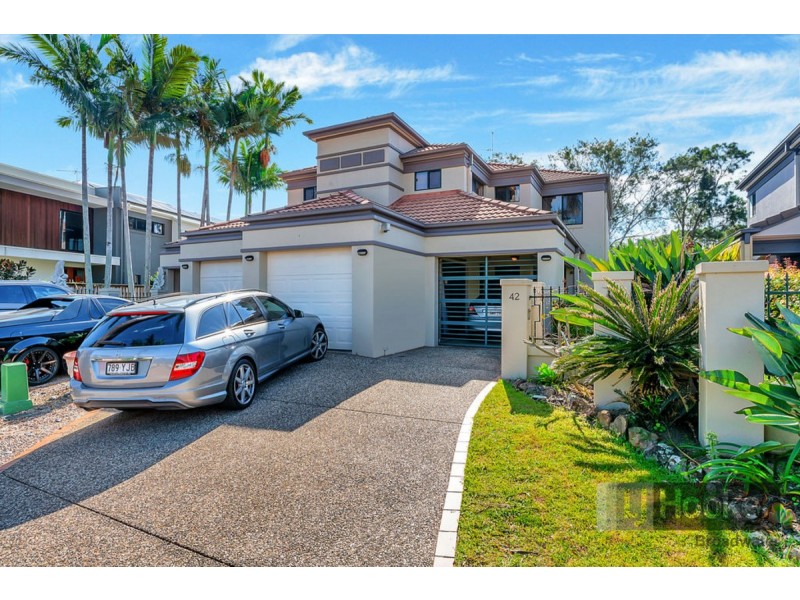 42 Shinnecock Close, Hope Island QLD 4212