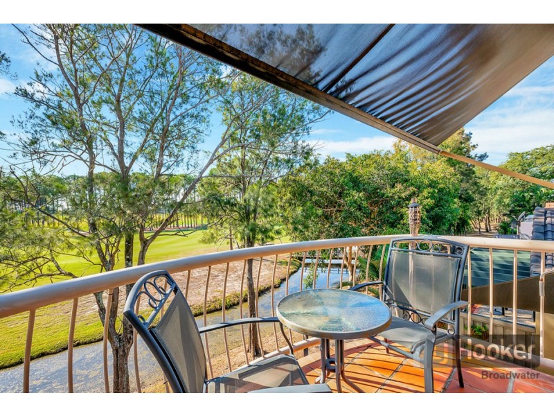 42 Shinnecock Close, Hope Island QLD 4212