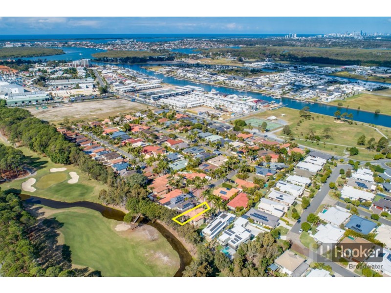 42 Shinnecock Close, Hope Island QLD 4212