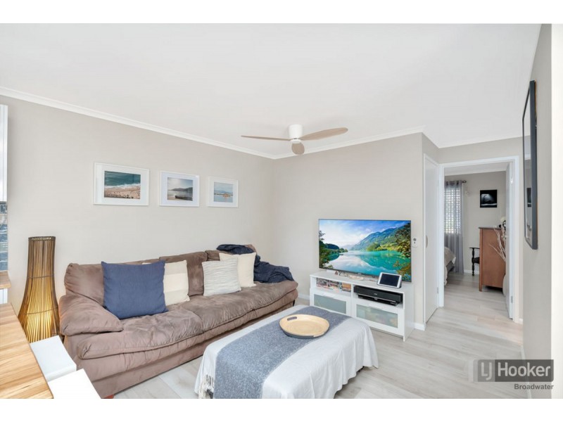 1/17 Telopea Street, Labrador QLD 4215