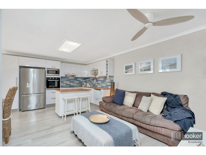 1/17 Telopea Street, Labrador QLD 4215
