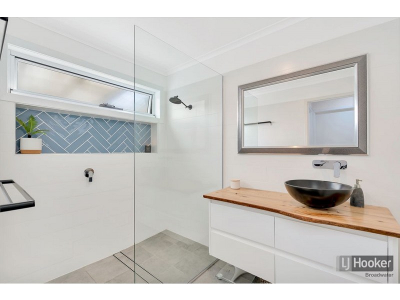 1/17 Telopea Street, Labrador QLD 4215