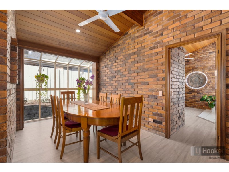 297 Central Street, Arundel QLD 4214