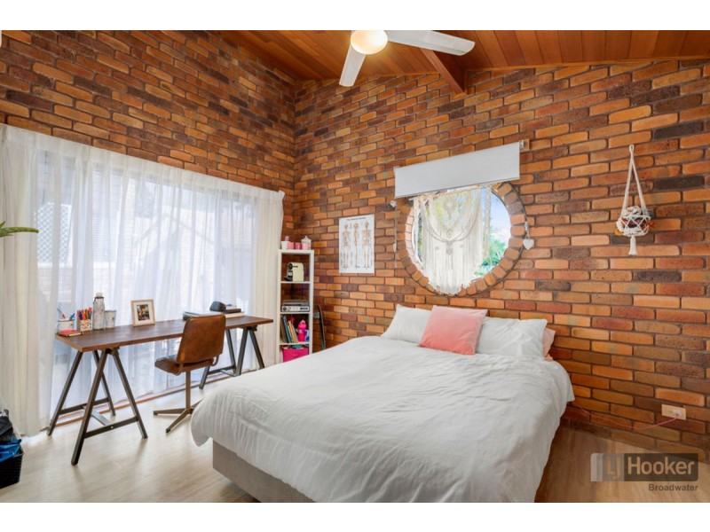 297 Central Street, Arundel QLD 4214
