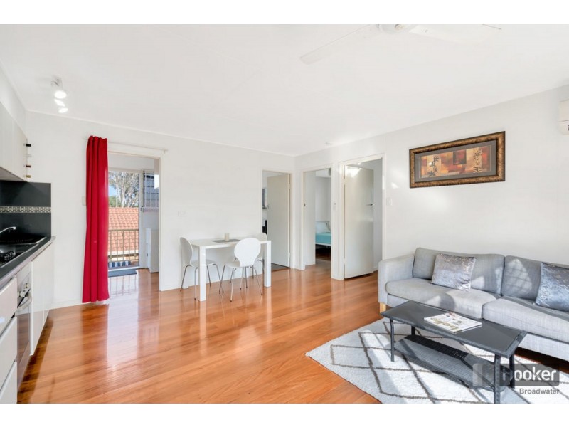 3/9 Middle Street, Labrador QLD 4215