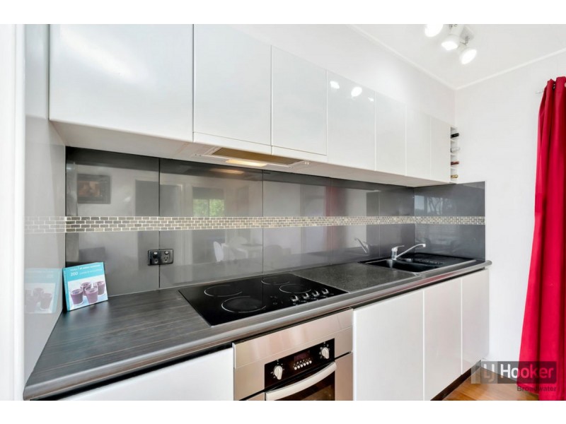 3/9 Middle Street, Labrador QLD 4215