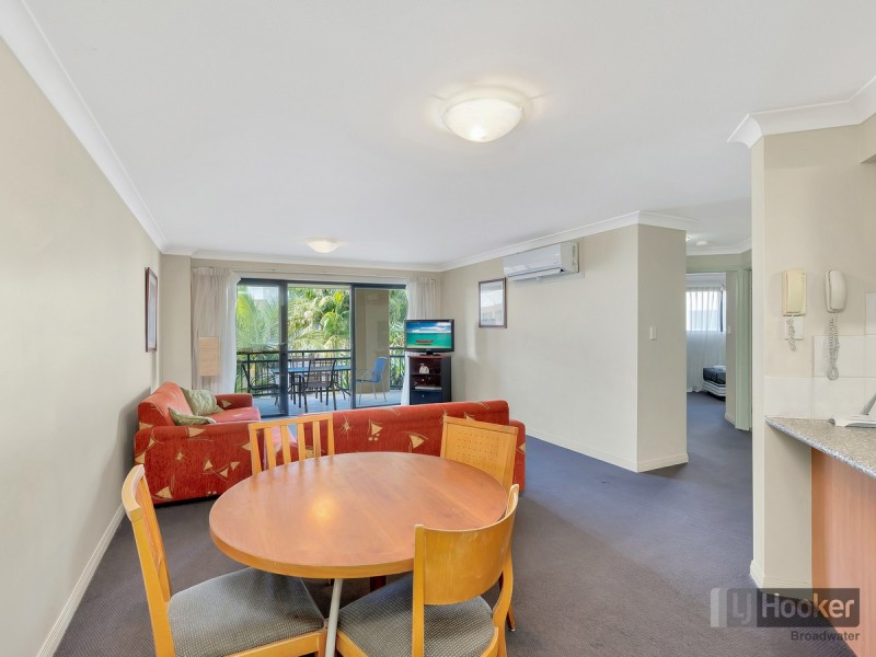 302/392 Marine Parade, Labrador QLD 4215