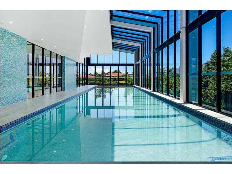 1/5 Harbour Side Court, Biggera Waters QLD 4216