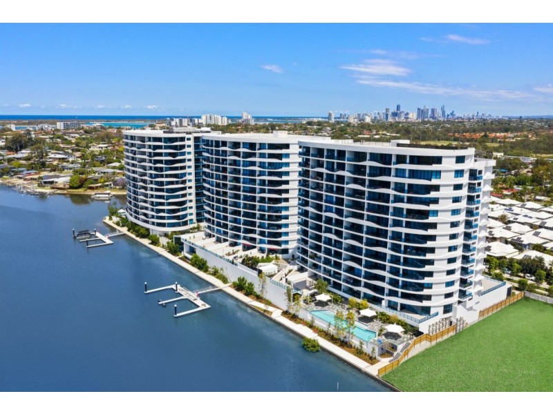 5805/5 Harbourside Court, Biggera Waters QLD 4216