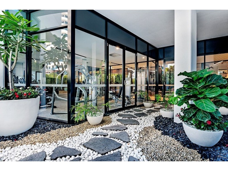 5805/5 Harbourside Court, Biggera Waters QLD 4216