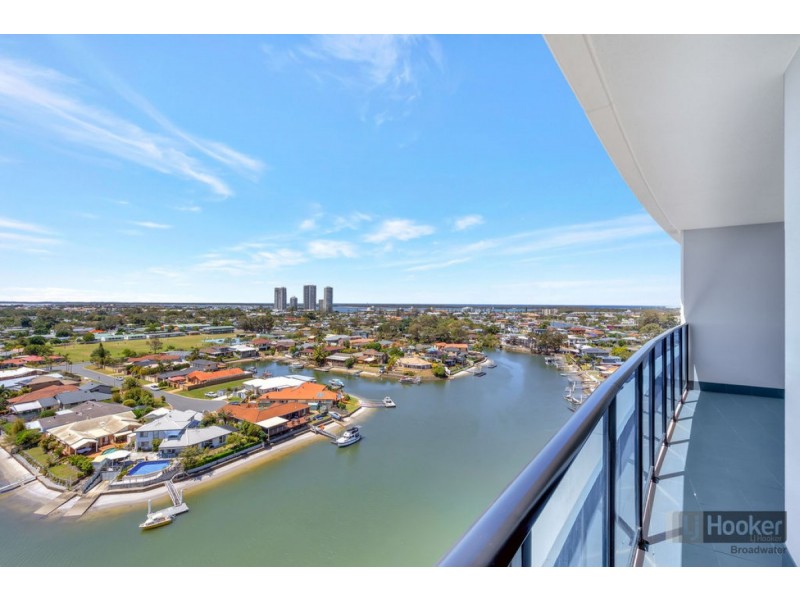 11104/5 Harbour Side Court, Biggera Waters QLD 4216