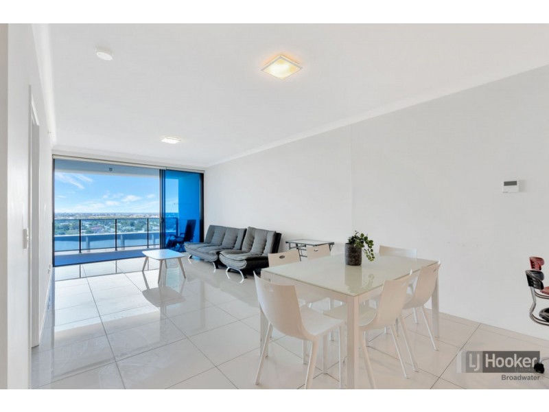 11104/5 Harbour Side Court, Biggera Waters QLD 4216