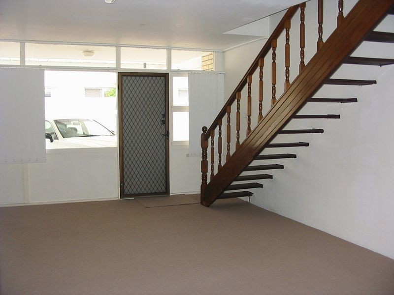 6/81 Frank Street, Labrador QLD 4215
