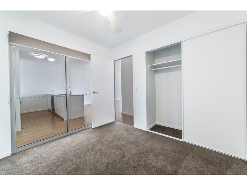 2203/65 Varsity Parade, Varsity Lakes QLD 4227