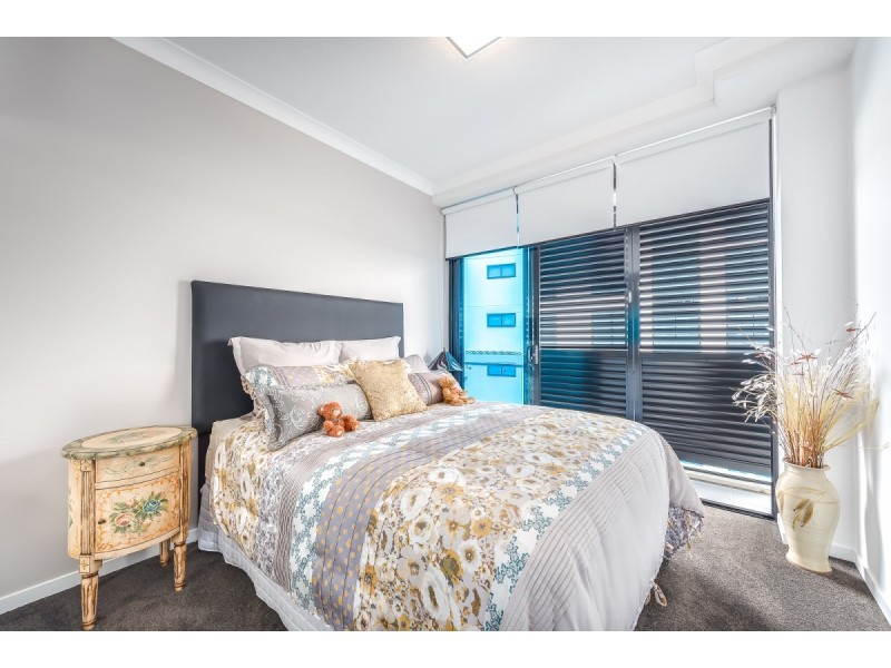 11009/5 Harbour Side Drive, Biggera Waters QLD 4216