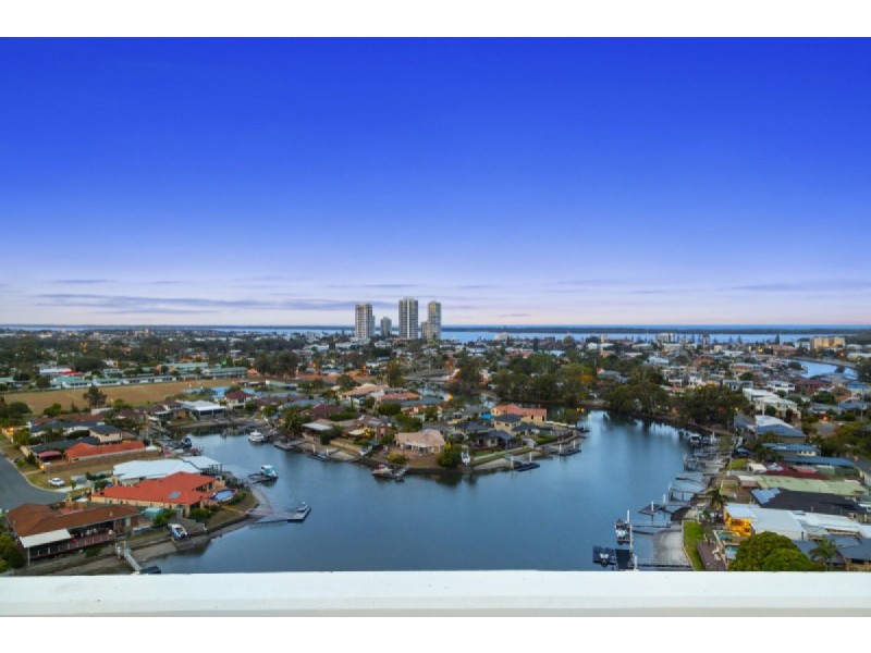 11009/5 Harbour Side Drive, Biggera Waters QLD 4216