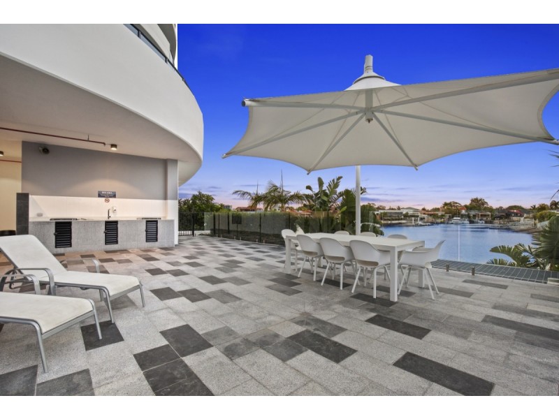 11009/5 Harbour Side Drive, Biggera Waters QLD 4216