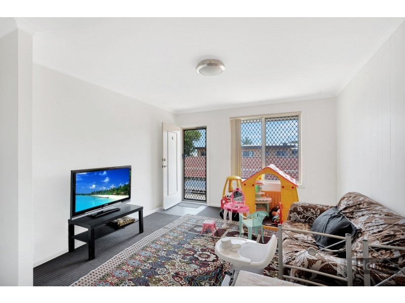 6/33 Middle Street, Labrador QLD 4215