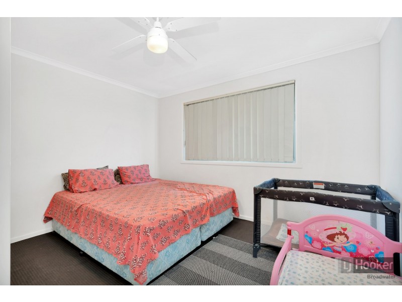 6/33 Middle Street, Labrador QLD 4215