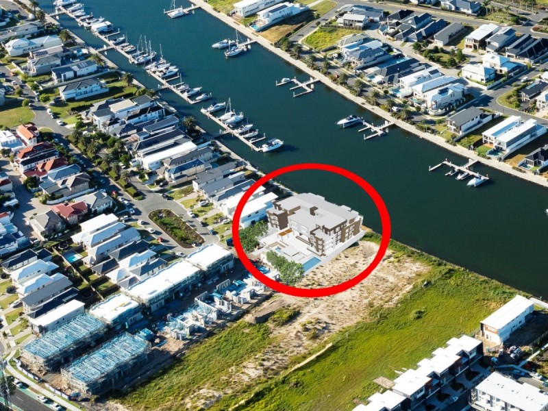 37 Sickle Avenue, Hope Island QLD 4212