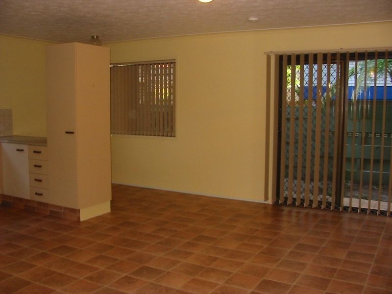 2/50 Brighton Street, Biggera Waters QLD 4216