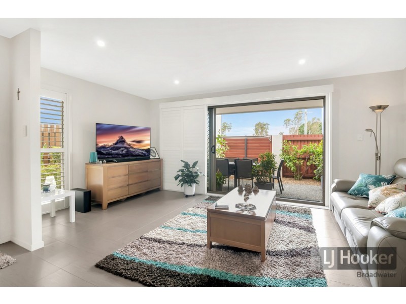 6 La Savina Drive, Coombabah QLD 4216