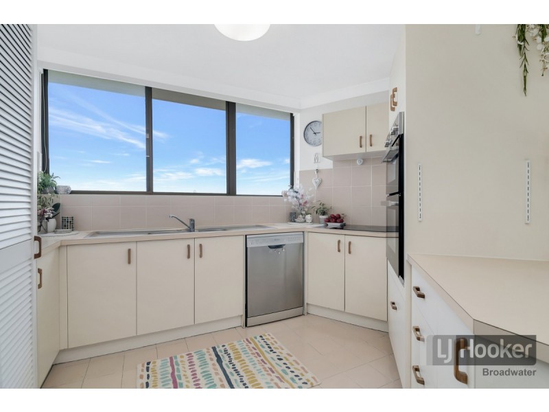 51/9 Bayview Street, Runaway Bay QLD 4216