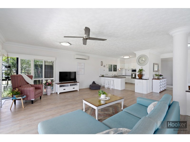 1/112 The Esplanade, Paradise Point QLD 4216