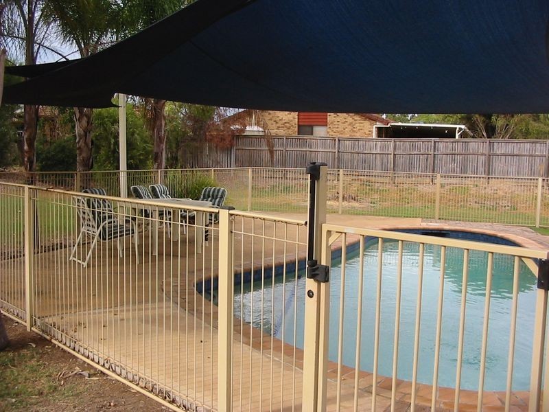 2/79 Government Road, Labrador QLD 4215