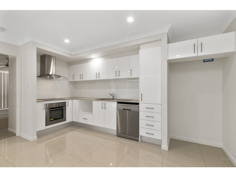 22 Jimmieson Avenue, Labrador QLD 4215