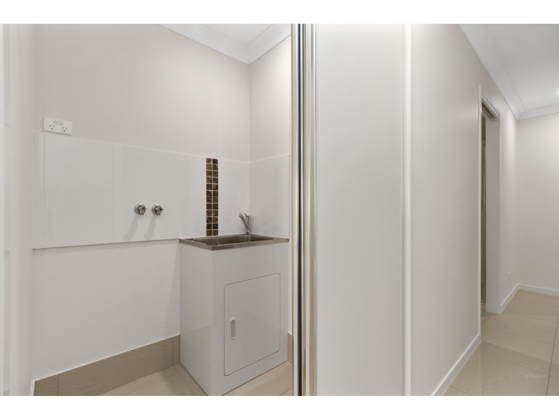 22 Jimmieson Avenue, Labrador QLD 4215