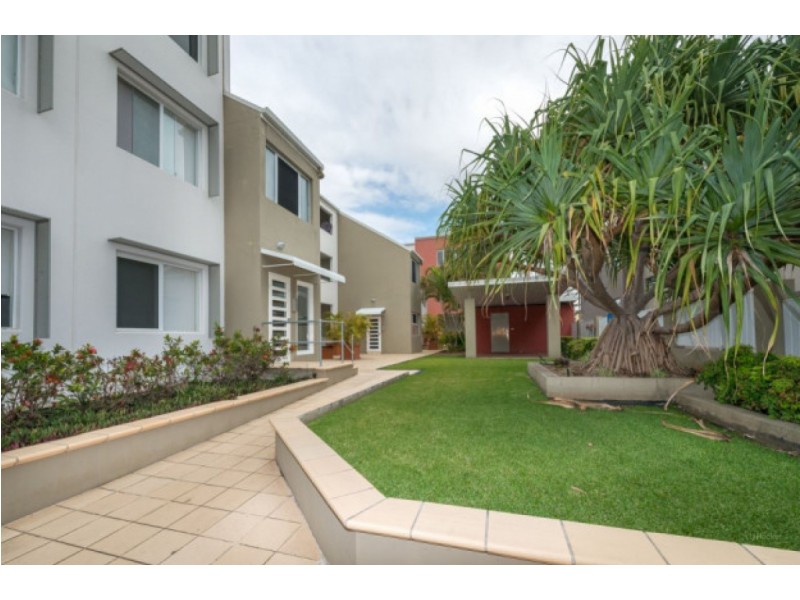 24/6-10 Rose Street, Southport QLD 4215