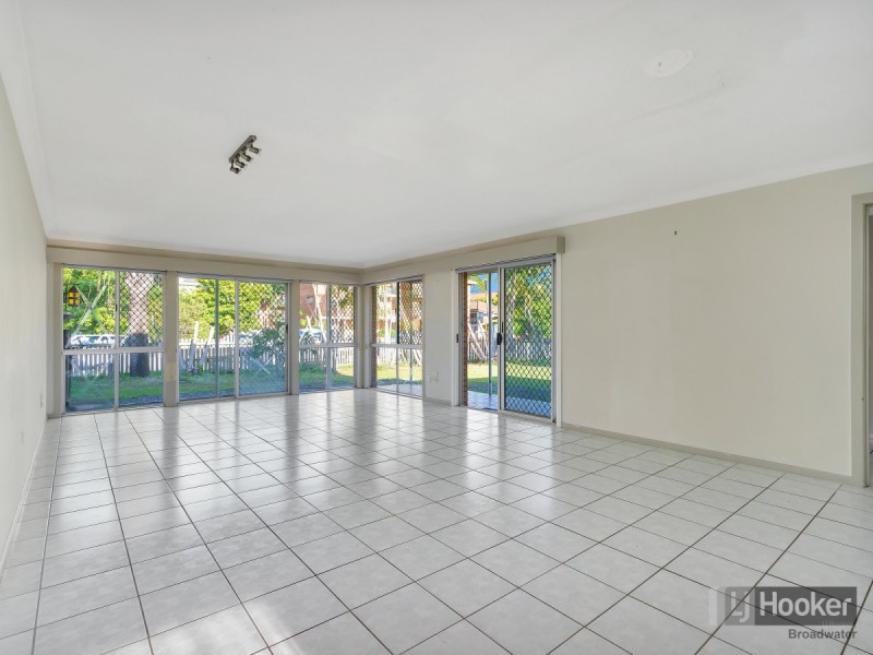 180 Muir Street, Labrador QLD 4215