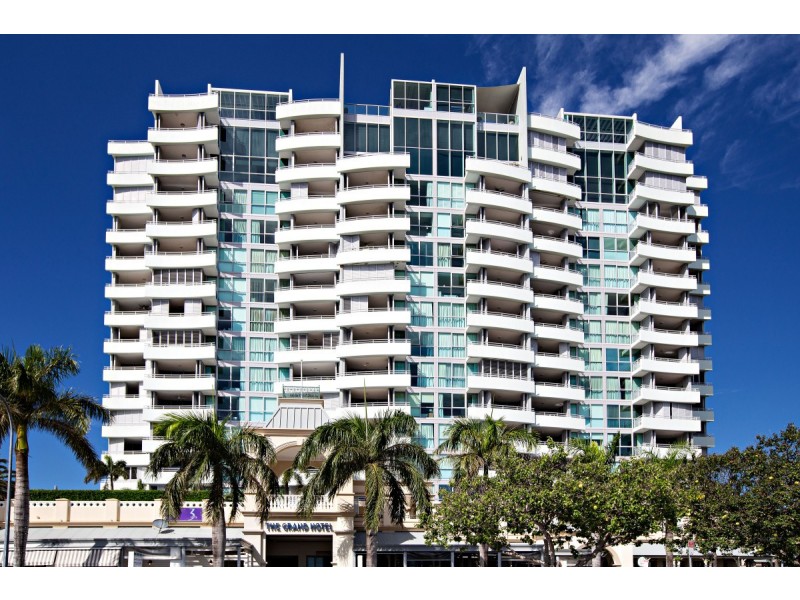 807/360 Marine Parade, Labrador QLD 4215