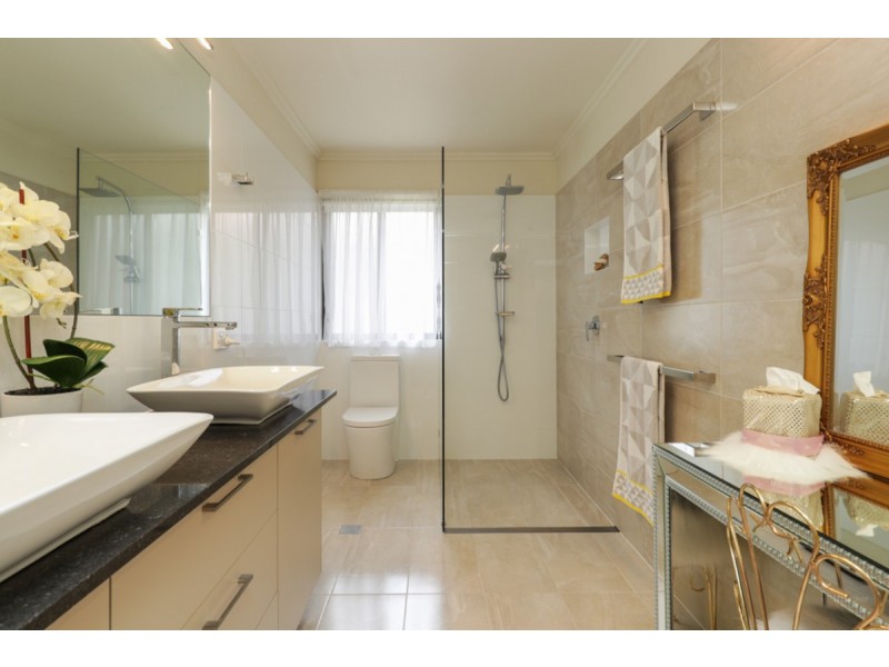 49-51 Harley Street, Labrador QLD 4215