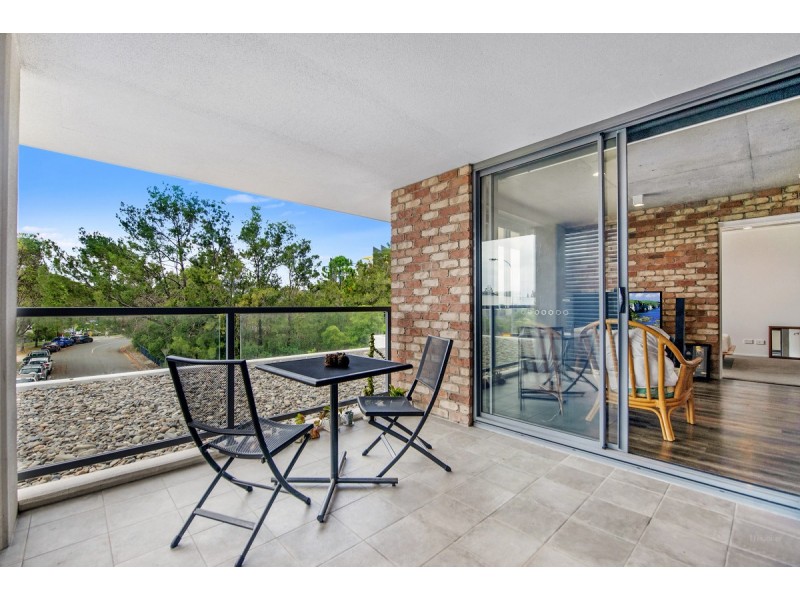 112/190 Varsity Parade, Varsity Lakes QLD 4227